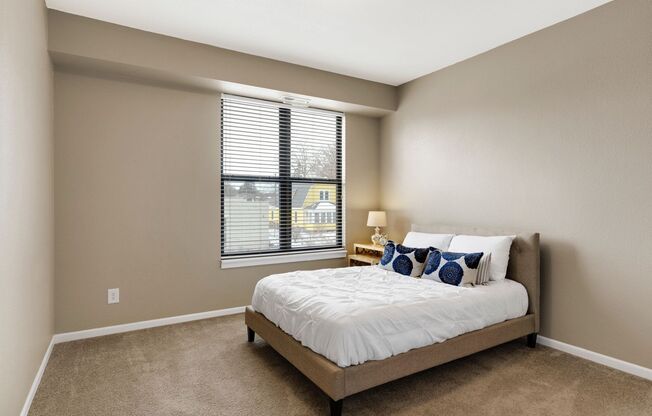 2 beds, 1 bath, 1,050 sqft, $1,945, Unit 202