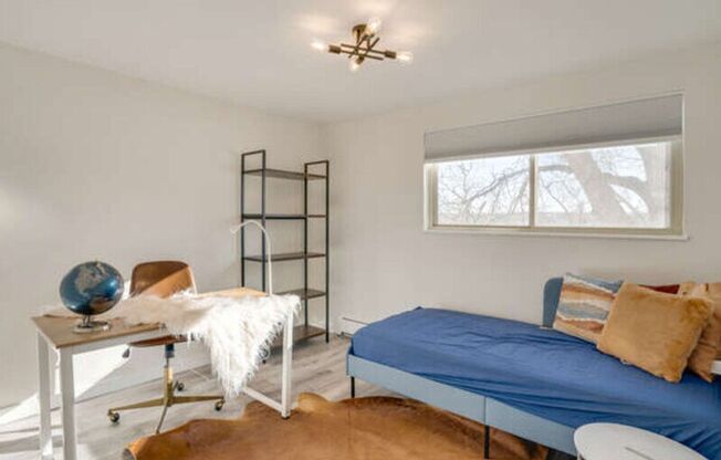 3 beds, 2 baths, 1,034 sqft, $1,890, Unit E-316