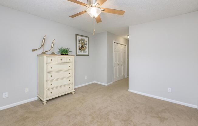 2 beds, 2 baths, 1,070 sqft, $1,129