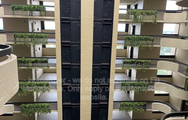 2413 BAYSHORE BOULEVARD