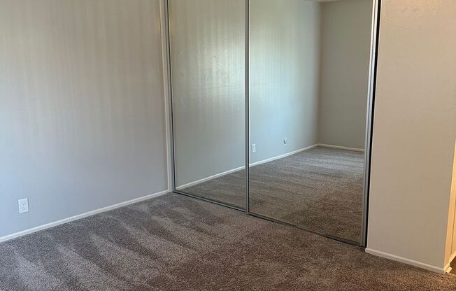 1 bed, 1 bath, 720 sqft, $2,075, Unit 8