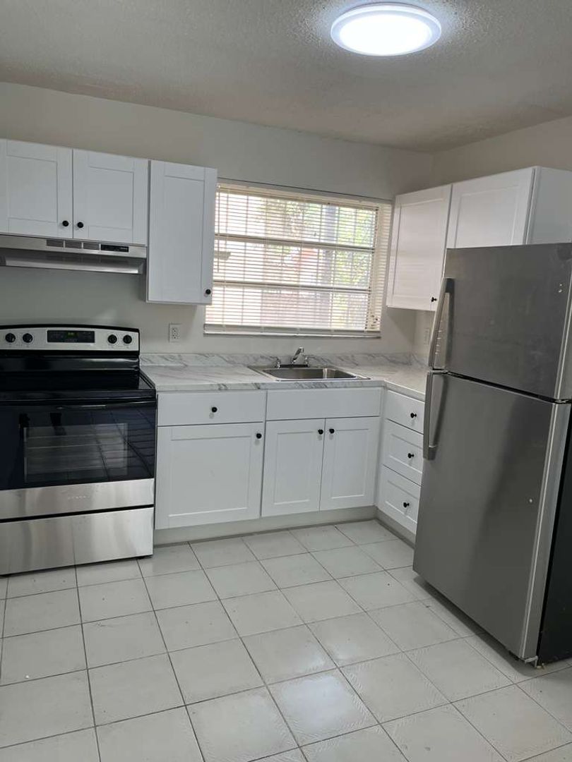 NORTHWEST HAVANA LLC