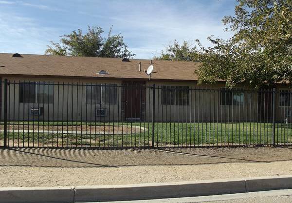 1 bed, 1 bath, 590 sqft, $1,195, Unit 29