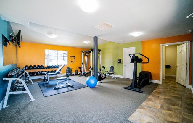2 beds, 1 bath, 750 sqft, $1,299, Unit 15