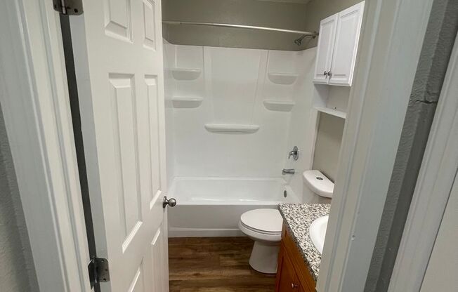 1 bed, 1 bath, 575 sqft, $1,350, Unit 59