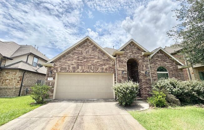 Cozy and well-kept 4 beds rental home in Cozy and well-kept 4 beds rental home in Porter