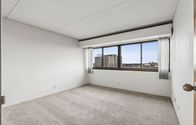 1 bed, 1 bath, 800 sqft, $1,350, Unit 306
