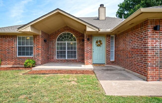 Very Nice 3 Bedroom 2 Bath Home in Norman Schools