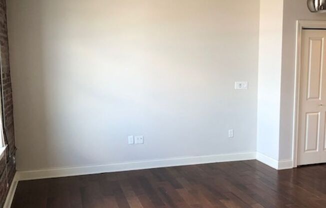 Studio, 1 bath, 442 sqft, $1,100, Unit 523