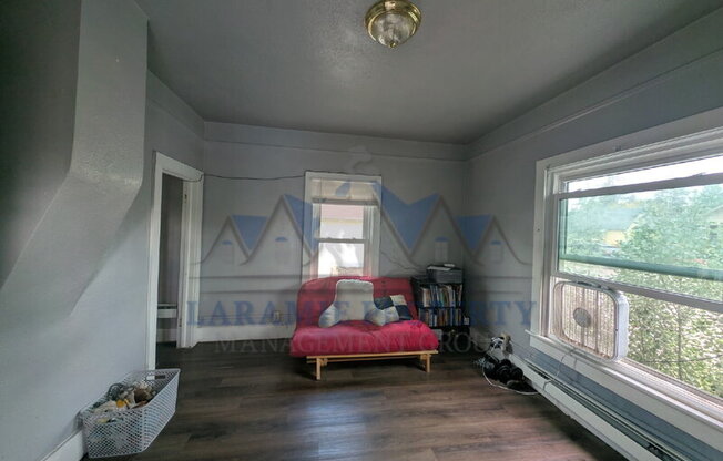 505 E SHERIDAN