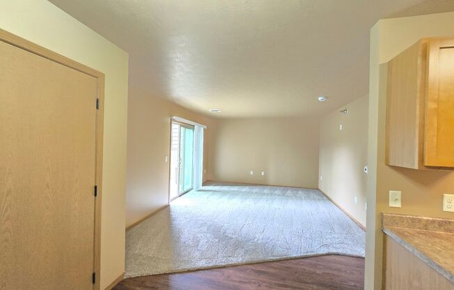 1 bed, 1 bath, 775 sqft, $950, Unit 108