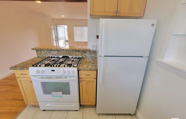 1 bed, 1 bath, 535 sqft, $2,400, Unit 14