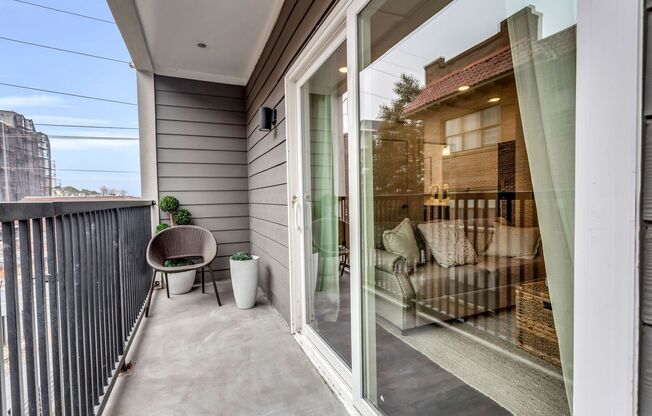 2 beds, 2 baths, 781 sqft, $1,542, Unit 204