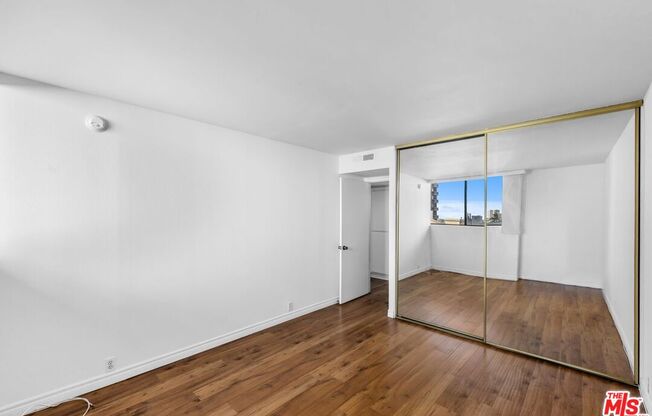 2 beds, 2 baths, 1,071 sqft, $4,100, Unit 801