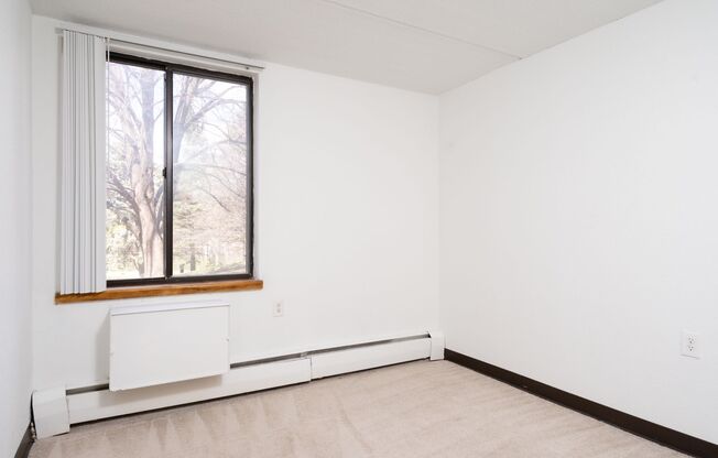 2 beds, 1.5 baths, 893 sqft, $1,495, Unit 304