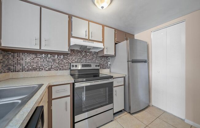 WATERFRONT LIVING IN SANDY COVE! | 1 BEDROOM, 1 BATH CONDO