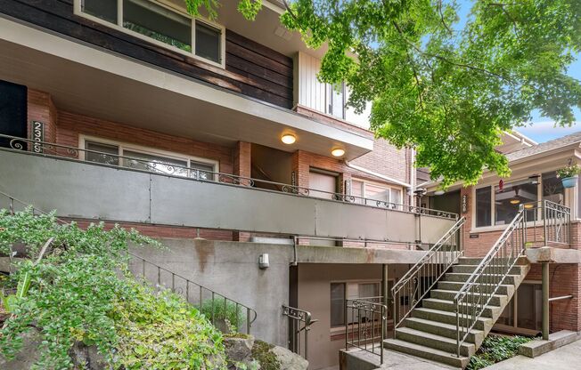 PD Parkdell Apartments