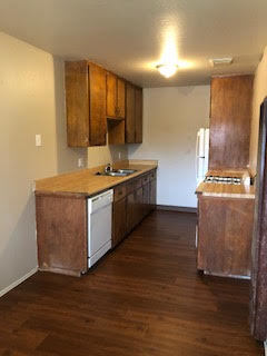 2 beds, 1 bath, 1,020 sqft, $1,600