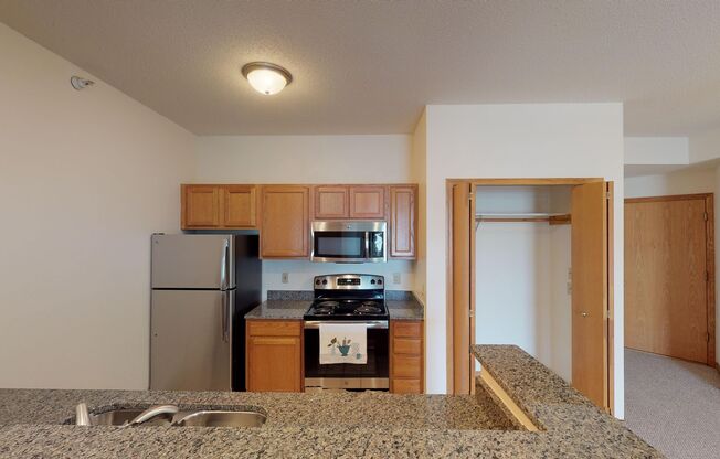 1 bed, 1 bath, 795 sqft, $1,555, Unit 2898-110