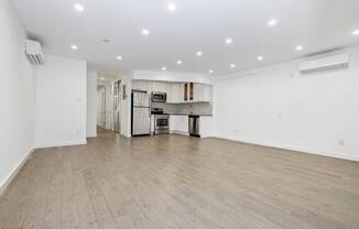 52 LUDLOW ST