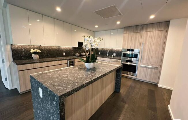 2 beds, 2 baths, 1,343 sqft, $5,003, Unit 1008