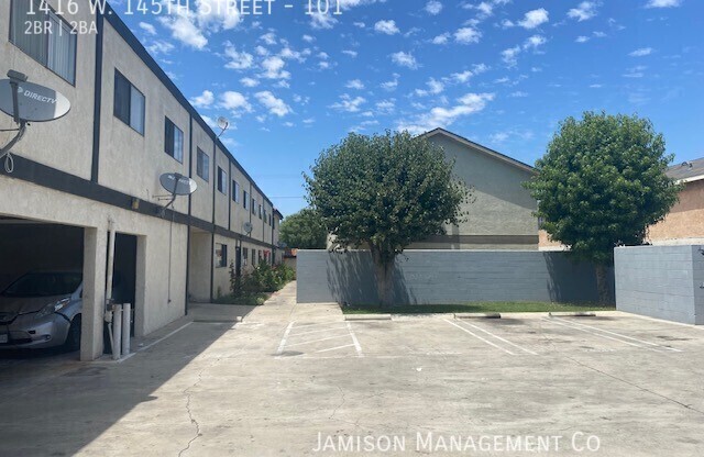 1416 W 145 ST