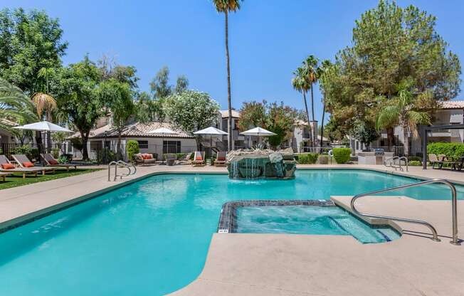 Boulders at Lookout Mountain Apartments in North Phoenix