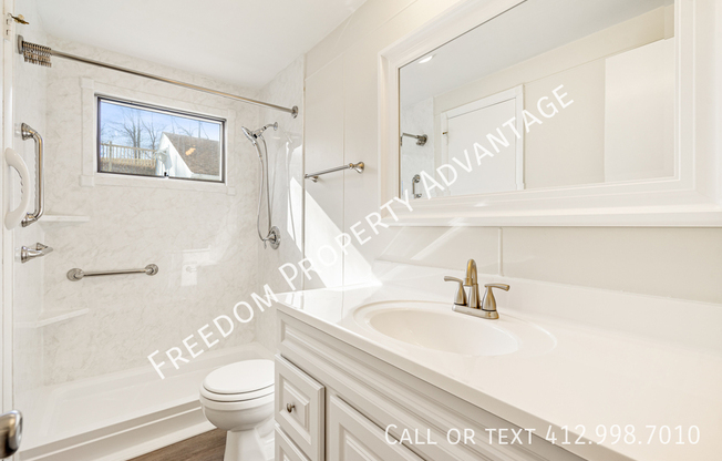 438 PRESQUE ISLE DR