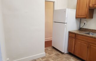 2 beds, 1 bath, $1,050