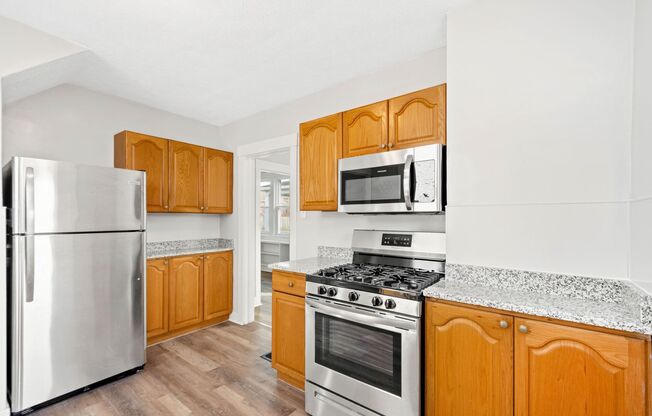 Stunning 3 bedroom home in Ambridge available August 1!