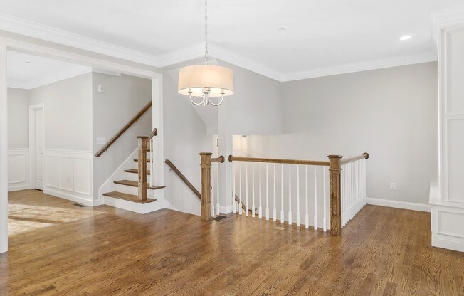 37 LAMBERT ST