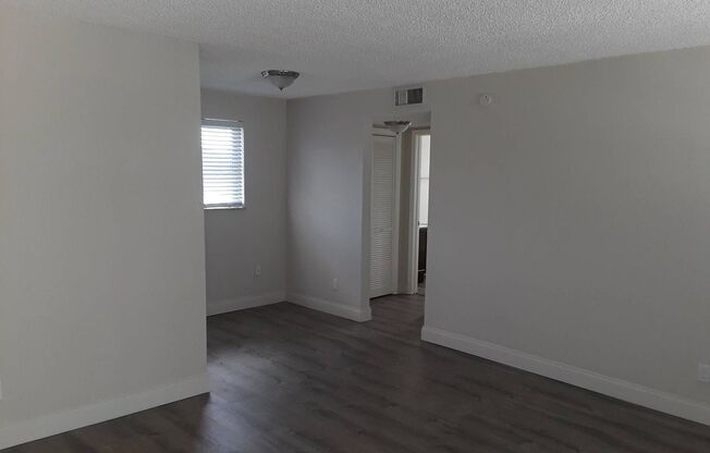 1 bed, 1 bath, 600 sqft, $1,745, Unit 18