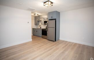 1 bed, 1 bath, 433 sqft, $1,125, Unit 6315 #1