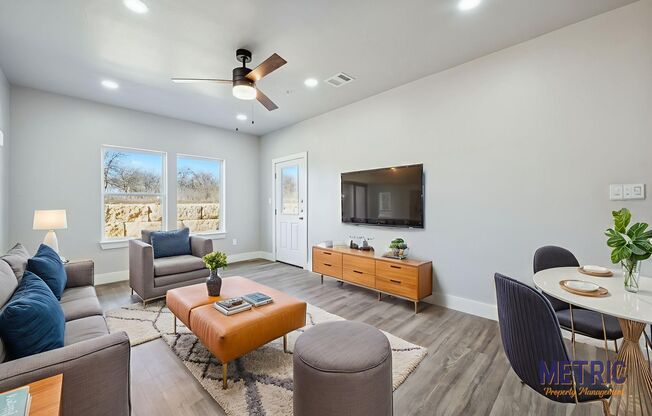 2 beds, 2 baths, 900 sqft, $1,223, Unit 128