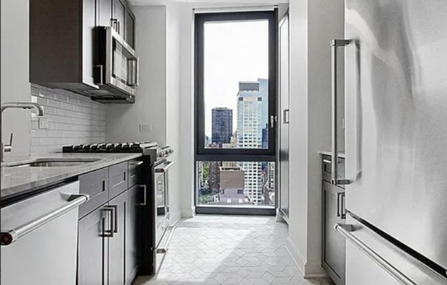 2 beds, 2 baths, $10,250, Unit 4510
