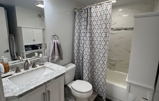 1 bed, 1 bath, 625 sqft, $2,650, Unit 2111 Wisconsin Avenue NW, Unit 406