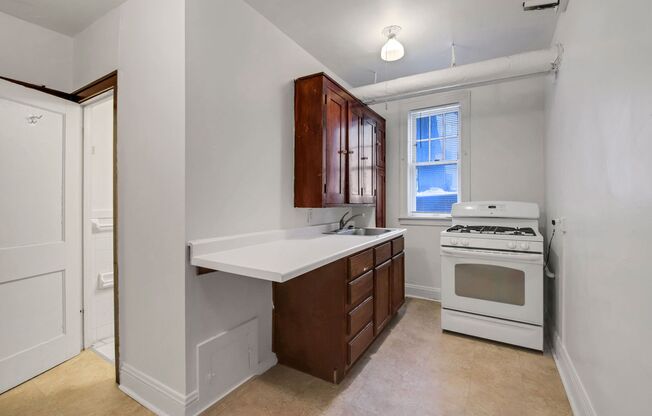 1325 West 27th St