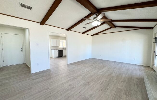 Newly Updated 3Bed/2Bath Available!