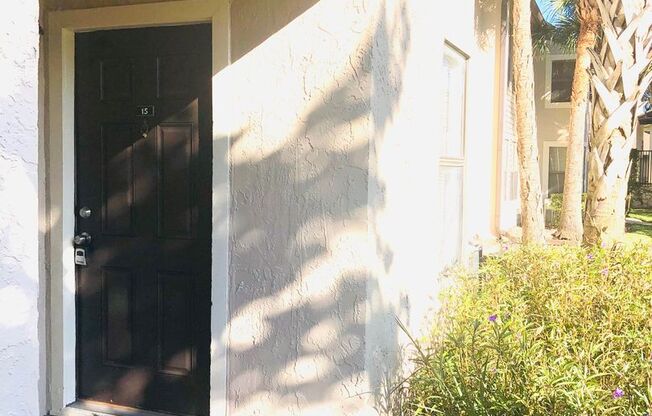 Beautiful Vintage Condo Home For Rent! 2 Bed 2 Bath ( AVAILABLE MOVE IN TODAY )
