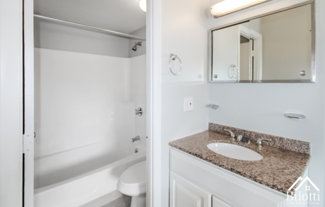 1 bed, 1 bath, 648 sqft, $1,475, Unit 1104