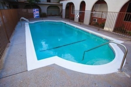 1 bed, 1 bath, 650 sqft, $1,695, Unit 135