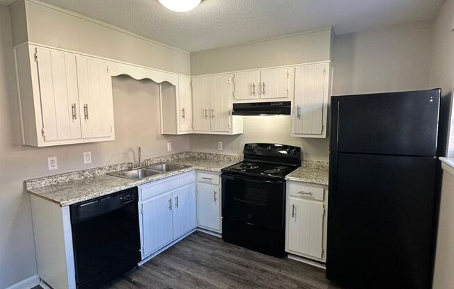 3 beds, 1.5 baths, 1,170 sqft, $1,275