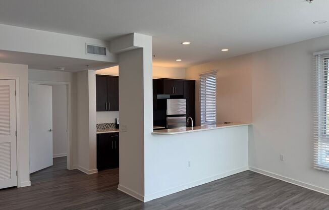 2 beds, 2 baths, 1,220 sqft, $3,430, Unit 543