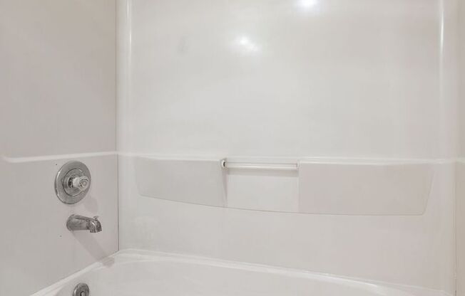 1 bed, 1 bath, 609 sqft, $1,475, Unit 402