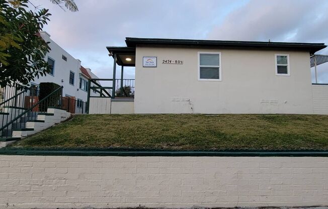 2474 E BROADWAY