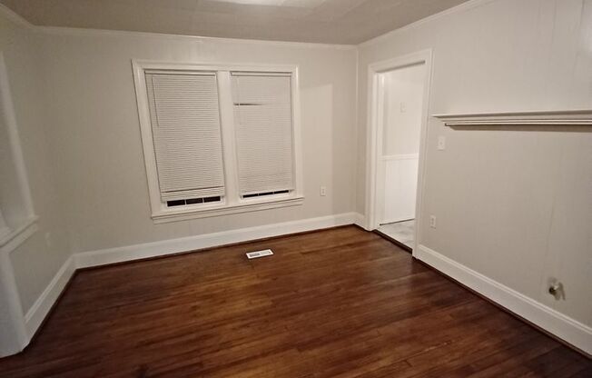 2 beds, 1 bath, $1,350