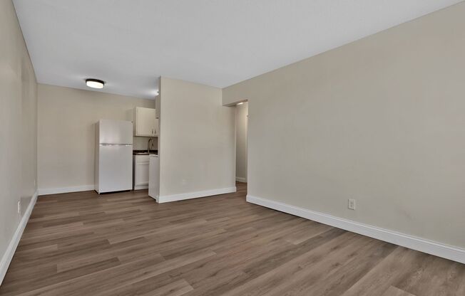 1 bed, 1 bath, $1,381, Unit 106