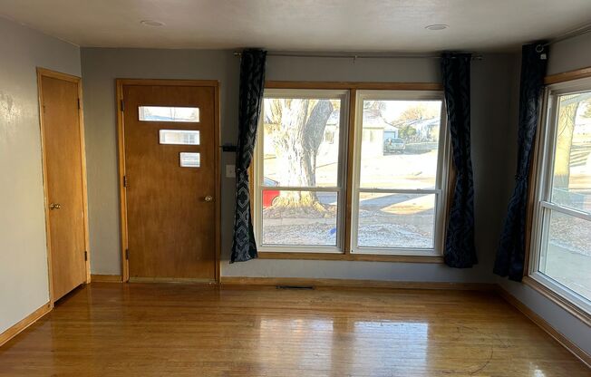 3 beds, 1 bath, $1,450