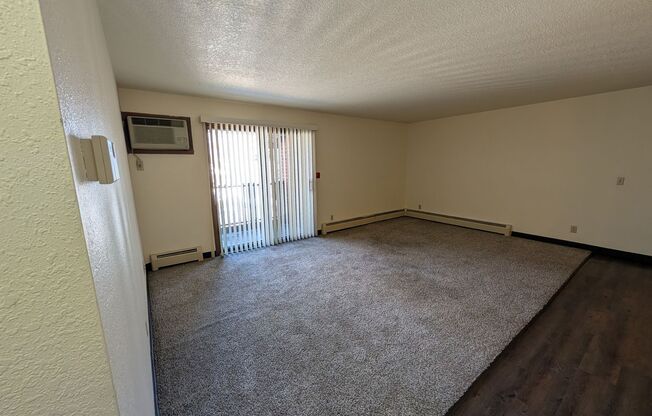 2 beds, 1 bath, 970 sqft, $1,149, Unit FB   2097