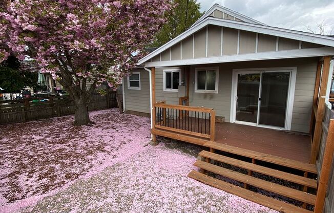 20th St SE Duplex